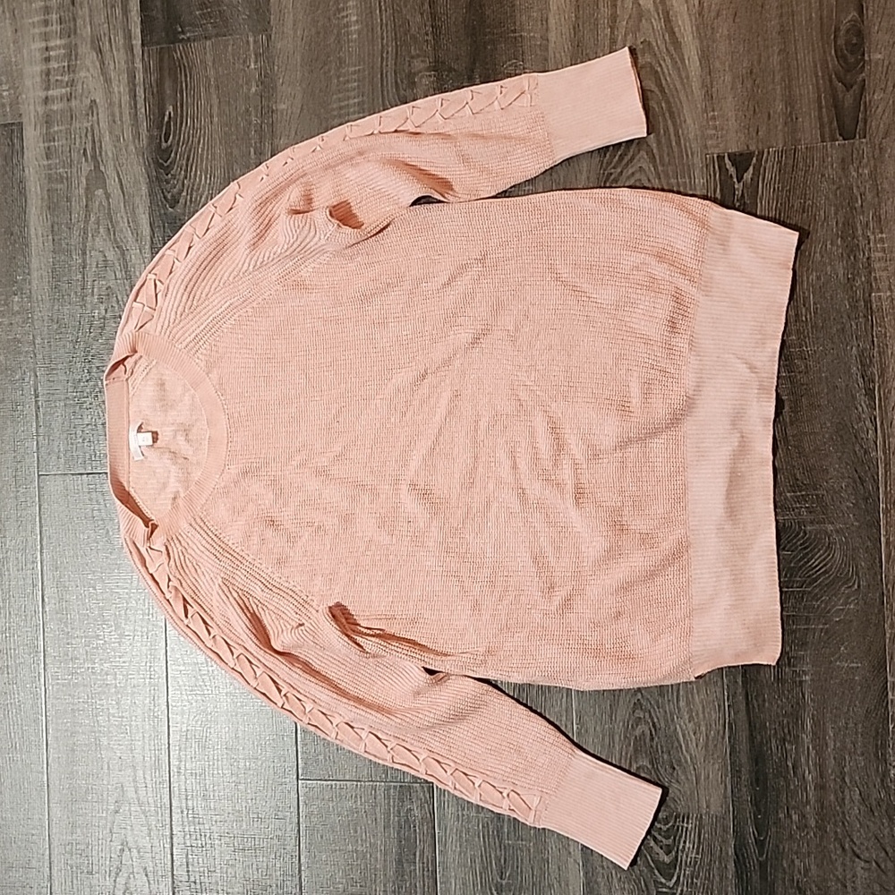 ❄️ Lauren Conrad detailed sleeve Sweater ❄️